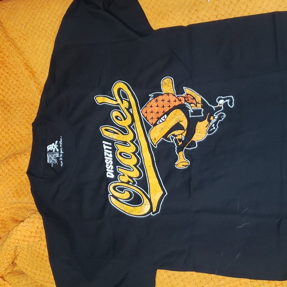 Size M DISSIZIT T-shirt